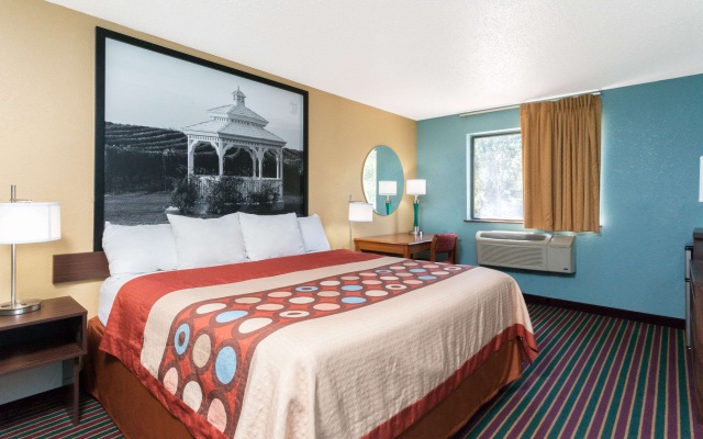 photo 3 of Super 8 by Wyndham Bath Hammondsport Area