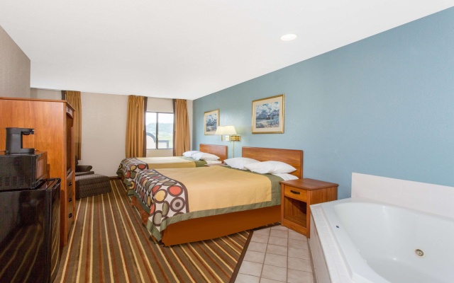 photo 4 of Super 8 by Wyndham Bedford