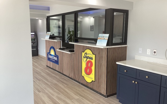 photo 2 of Super 8 By Wyndham Baltimore Northwest