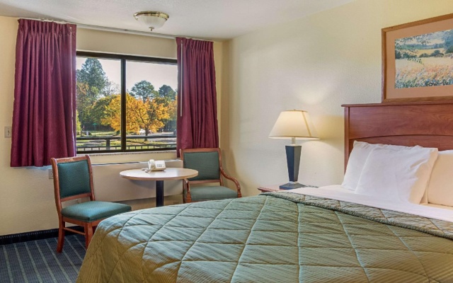 photo 4 of Super 8 By Wyndham Vancouver East