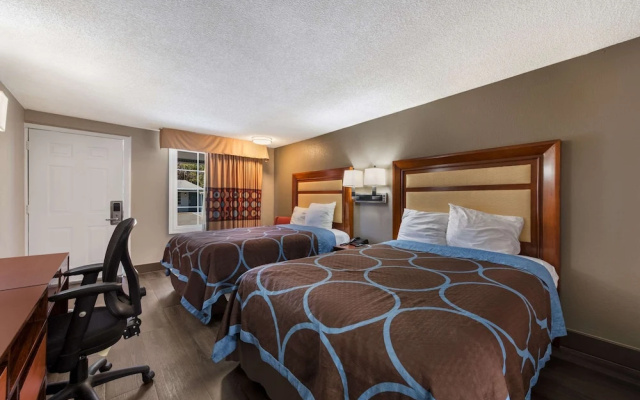 photo 4 of Super 8 Charlotte Airport North