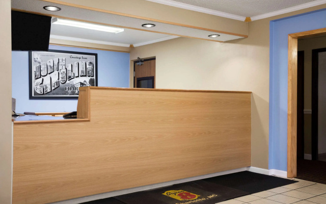 photo 2 of Super 8 by Wyndham Charlotte University
