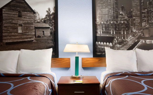 photo 3 of Super 8 by Wyndham Charlotte University