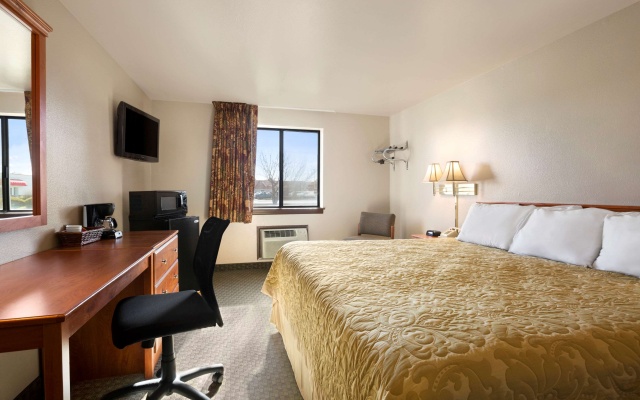 photo 4 of Super 8 by Wyndham Coeur d'Alene