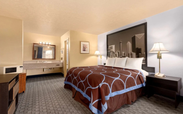photo 5 of Super 8 College Park/Atlanta Airport West