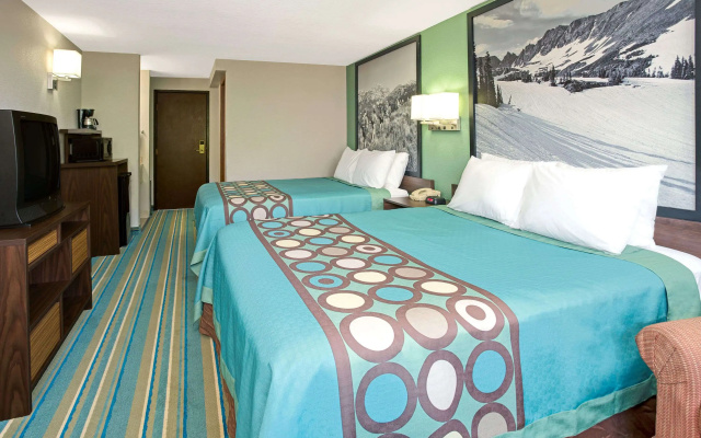 photo 3 of Super 8 by Wyndham Denver Stapleton