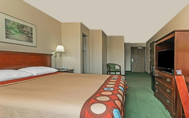 photo 3 of Super 8 By Wyndham Dixon/Uc Davis