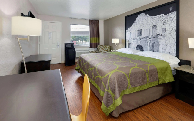 photo 4 of Super 8 by Wyndham San Antonio Downtown/Alamo