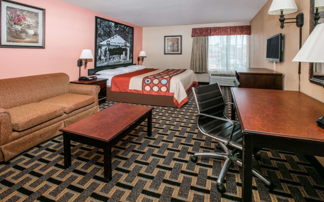 photo 4 of Super 8 by Wyndham Farmers Branch/North Dallas