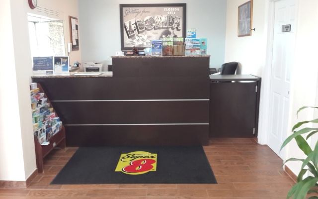photo 2 of Super 8 Florida City/Homestead