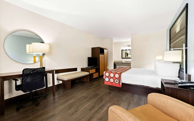 photo 4 of Super 8 By Wyndham Florida City/Homestead/Everglades