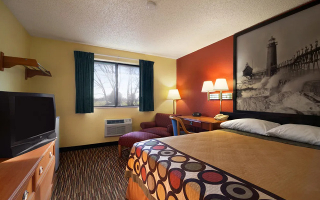 photo 4 of Super 8 Kalamazoo