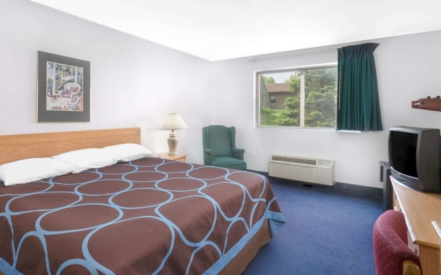 photo 3 of Super 8 Kingston