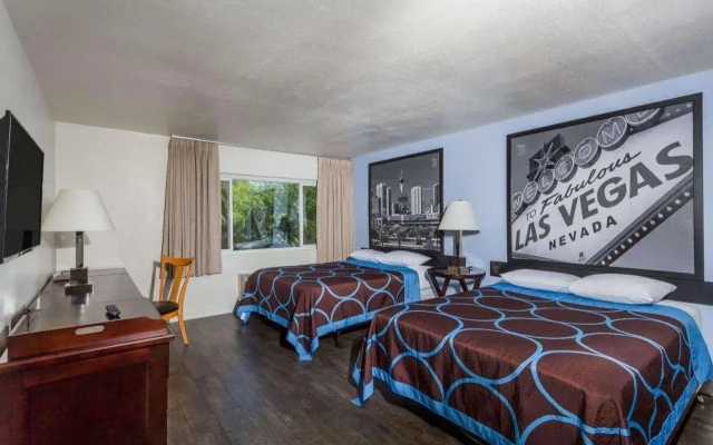 photo 4 of Super 8 Las Vegas Strip Area