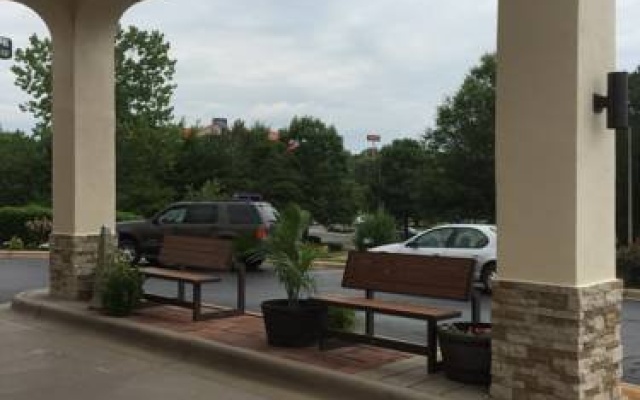 photo 5 of Carolina Inn of Lake Norman