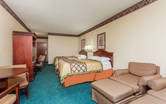 photo 2 of Super 8 by Wyndham Piedmont Greenville Area