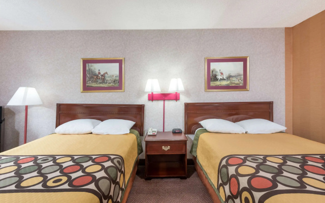 photo 4 of Super 8 by Wyndham Hancock MD