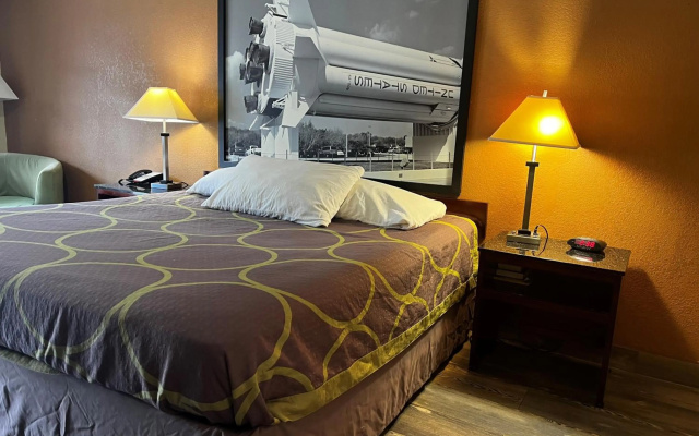 photo 2 of Express Inn & Suites Houston Katy