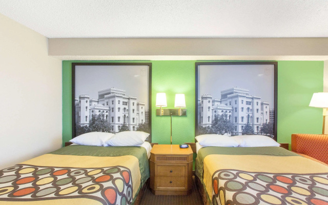 photo 4 of Americas Best Value Inn Lafayette
