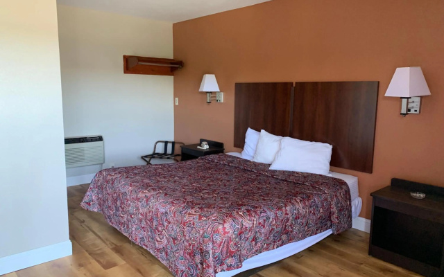 photo 4 of Rodeway Inn