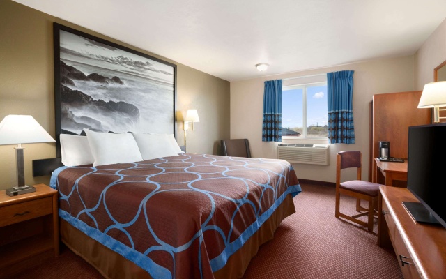photo 3 of Super 8 by Wyndham Bellingham Airport/Ferndale