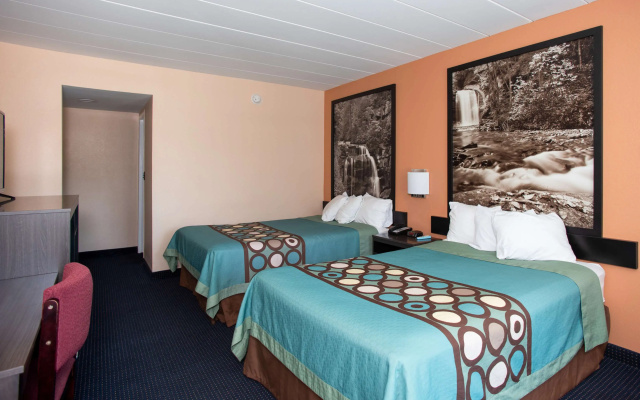 photo 3 of Super 8 by Wyndham Black Mountain/Asheville East