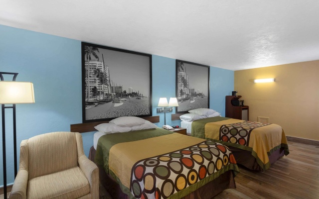 photo 5 of Super 8 by Wyndham Bradenton Sarasota Area