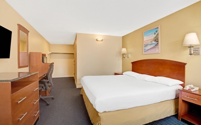 photo 5 of Super 8 Motel - Milford/New Haven