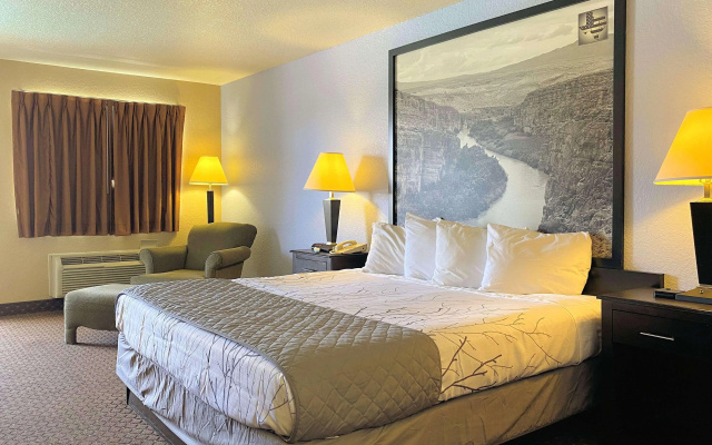 photo 3 of Hill Country Inn & Suites - New Braunfels / Gruene