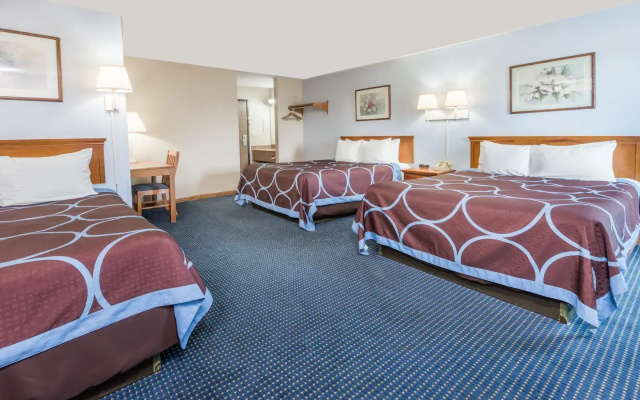 photo 2 of Super 8 by Wyndham O'Fallon MO/St. Louis Area