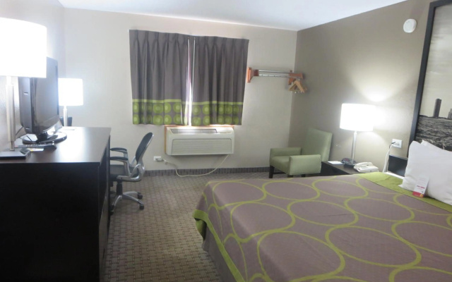 photo 3 of Super 8 by Wyndham Mundelein/Libertyville Area