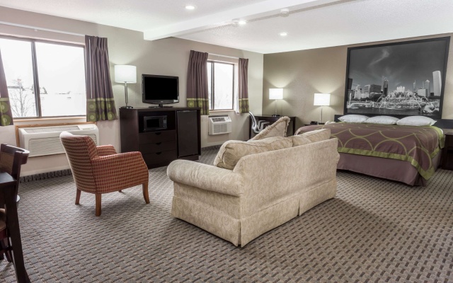 photo 4 of Super 8 by Wyndham Mundelein/Libertyville Area