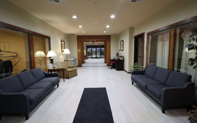 photo 2 of Super 8 by Wyndham Perryville