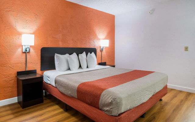 photo 5 of Motel 6 Prospect Heights, IL