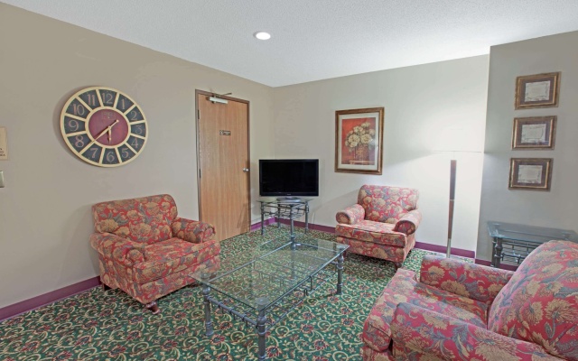 photo 4 of Baymont Inn & Suites by Wyndham Richmond