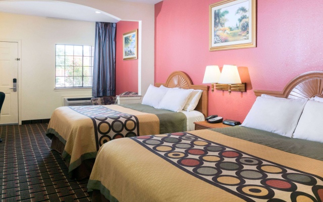 photo 5 of Super 8 by Wyndham Stafford Sugarland Area