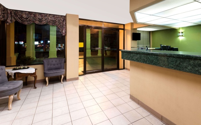 photo 2 of Baymont by Wyndham Troy
