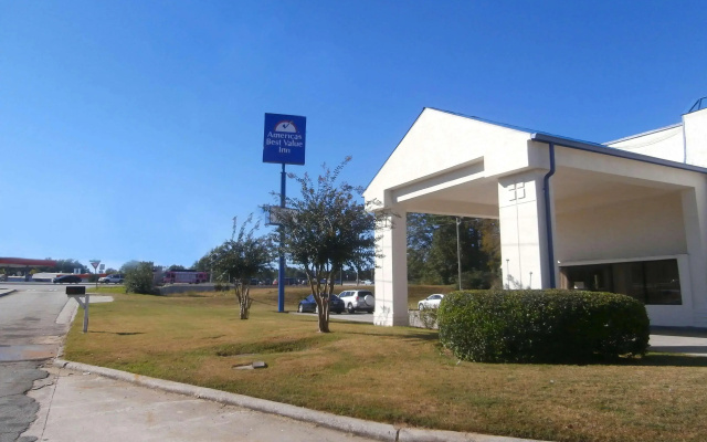photo 3 of Americas Best Value Inn Tucker