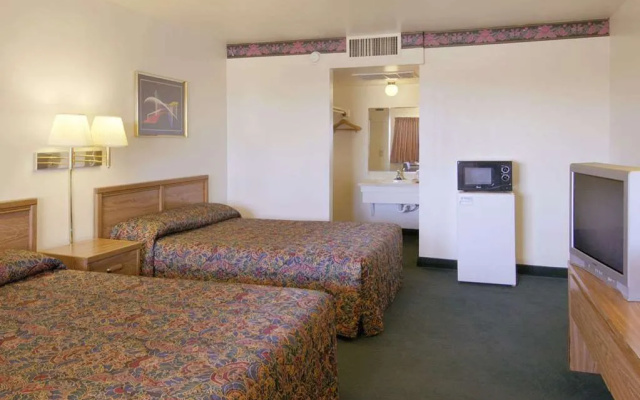 photo 3 of Super 8 Vernon