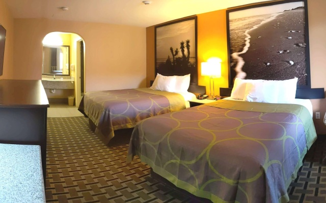 photo 3 of Platinum Inn & Suites Willowbrook Houston
