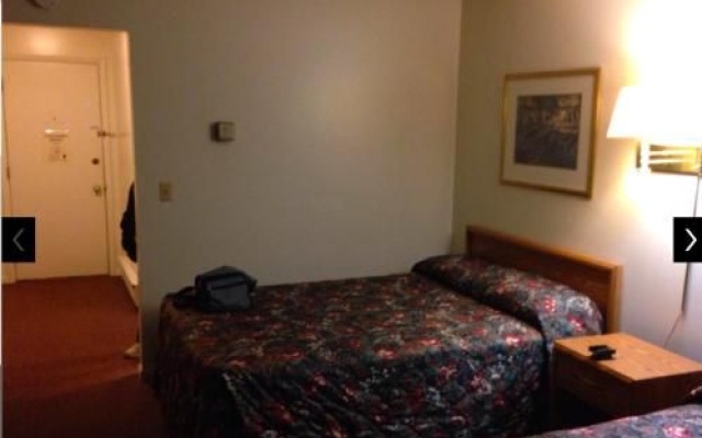 photo 3 of Super 9 Motel