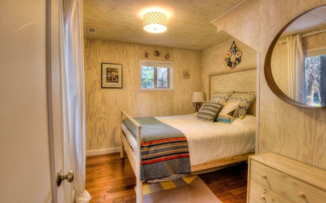 photo 3 of Tahoe Pines Cabin