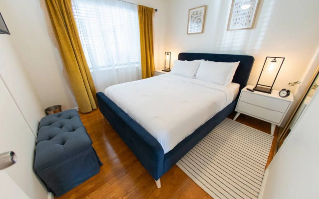 photo 2 of TASTEFUL SPACIOUS 3-BEDROOM HOME WITH HOT TUB ONLY MINUTES FROM DISNEYLAND (p56)