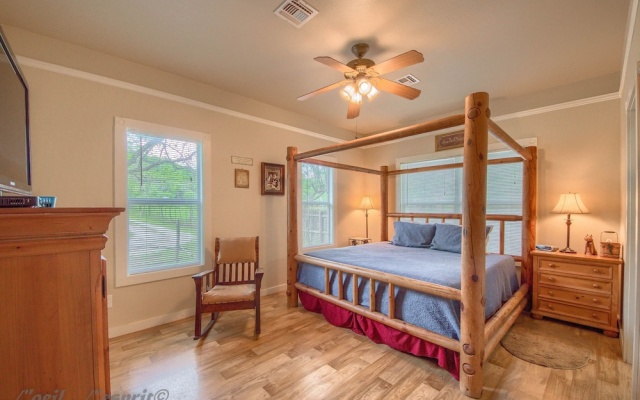 photo 3 of Texas Blue Wagon Rr9084b3 7 Bedroom Home by RedAwning