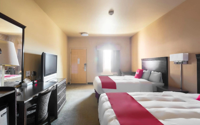 photo 2 of OYO Hotel Valley View TX, I-35