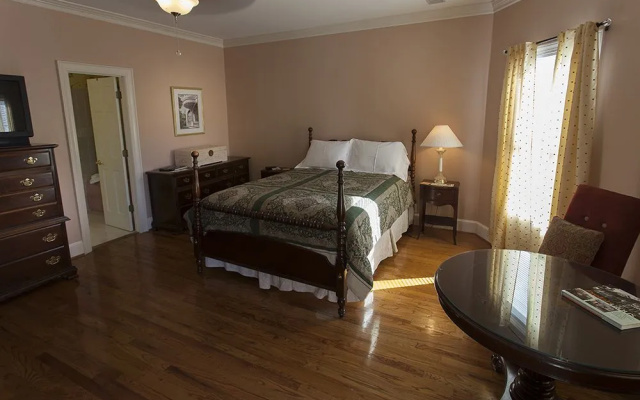 photo 3 of The 1425 Inn