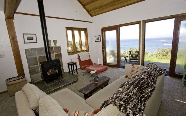 photo 5 of The Andiron Sea Side Inn