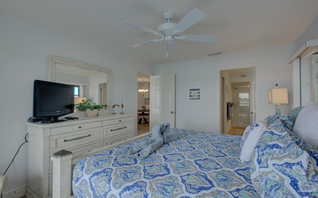 photo 2 of Anna Maria Island Beach Palms 2B