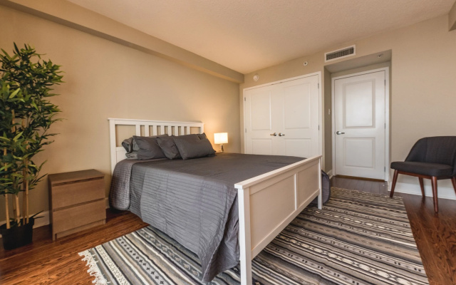 photo 2 of The Apple Theory Downtown