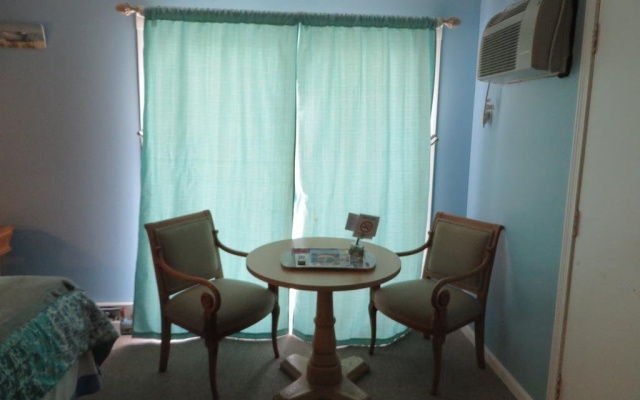 photo 5 of Atlantic Motel